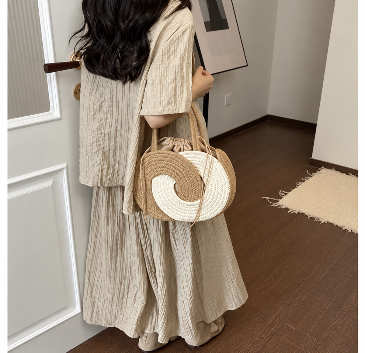 Swirl Two-Tone Cotton Rope Round Handbag