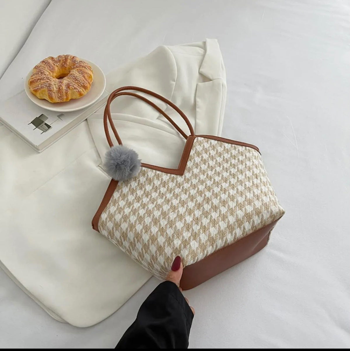 Woven Houndstooth Print Tote Bag with Brown Trim
